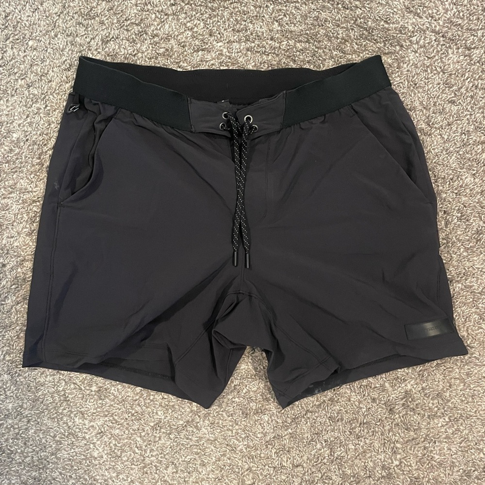 Explorer Short (No-Liner) 6.5” Inseam | Ten Thousand | Medium | Black